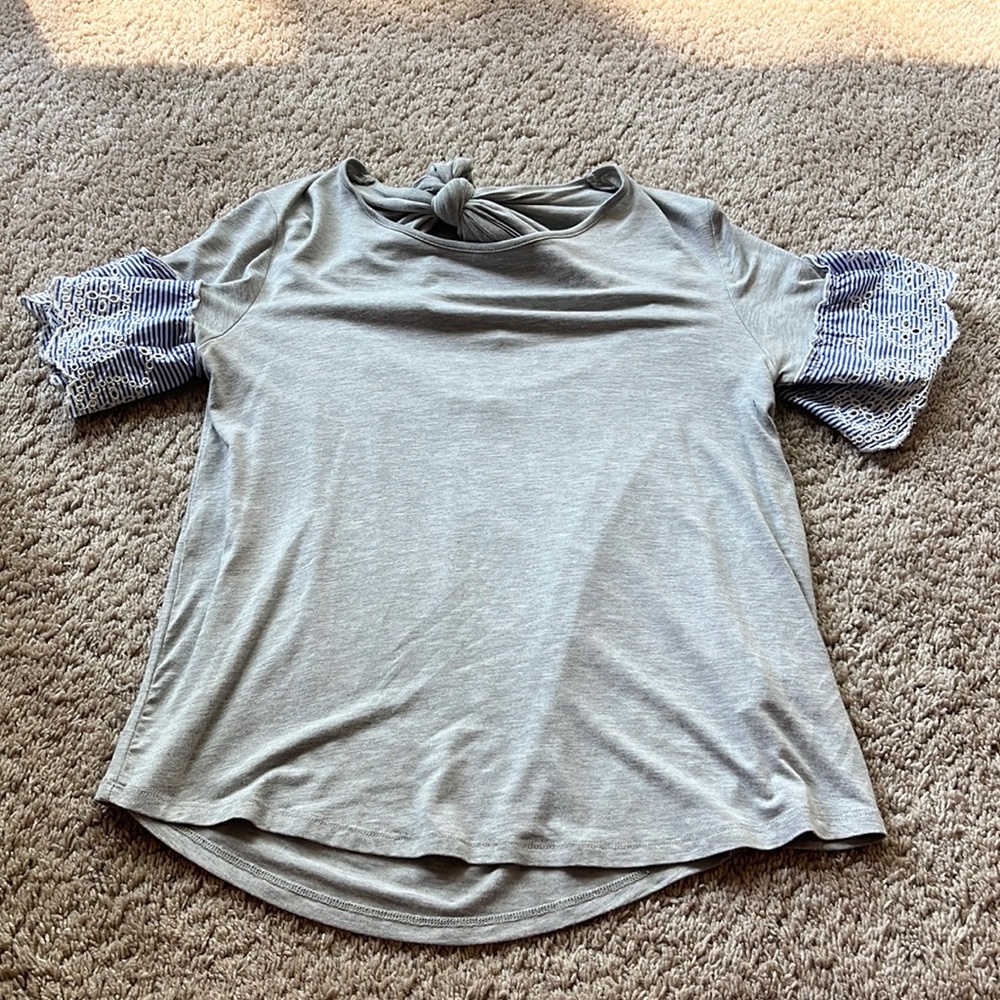 Gray top